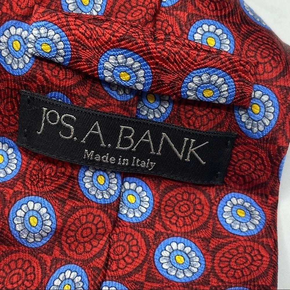 Jos A‎ Bank Red Blue Yellow Pendant Silk Tie Made in Italy